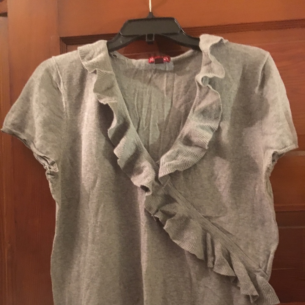 Grey T-Shirt With Ruffles